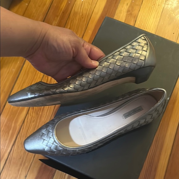 Bottega Veneta Silver Woven Metallic Grosgrain Leather Women’s Flat